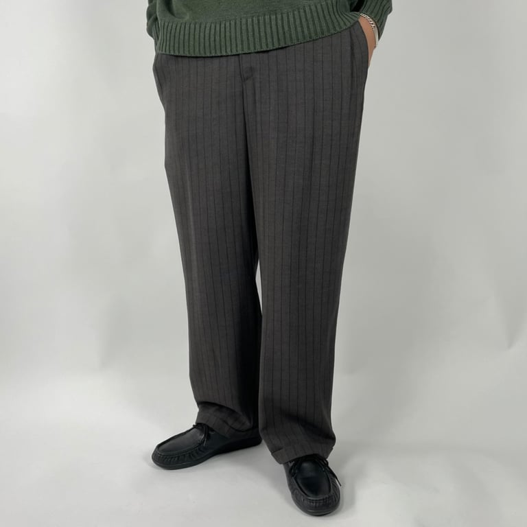 スラックス（Striped 2tuck slacks）