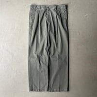 2003 Dockers 2tuck chino pants