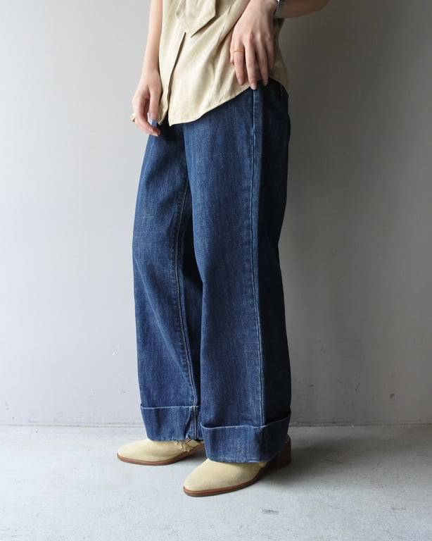GAP wide silhouette denim pants