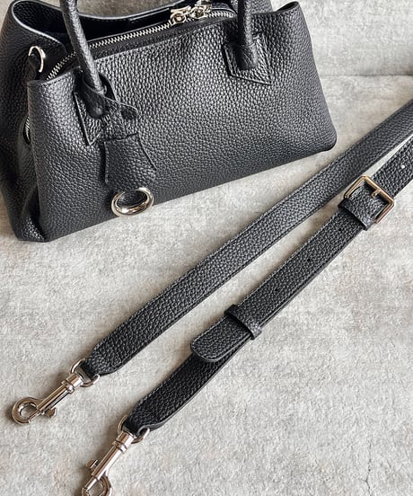 useful leather bag E705