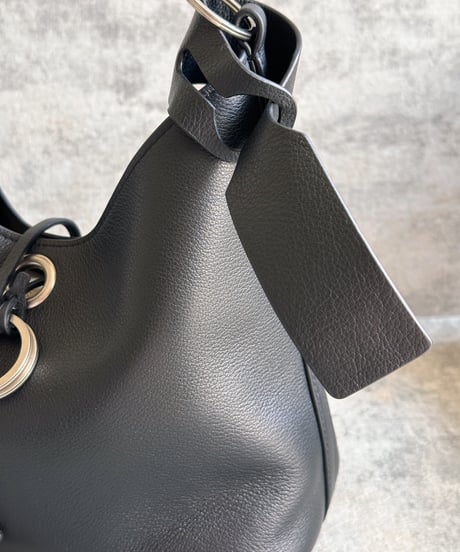 axis bucket bag E704
