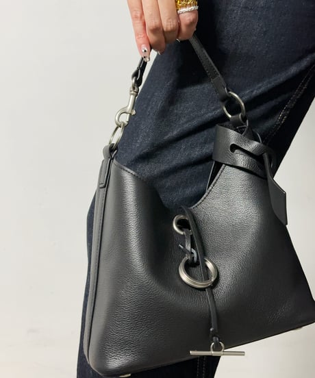 axis bucket bag E704