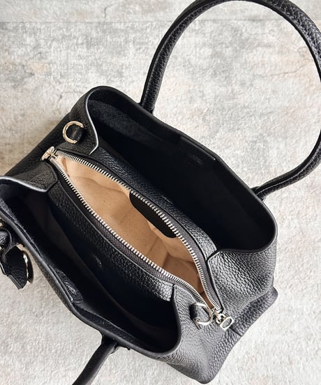 useful leather bag E705