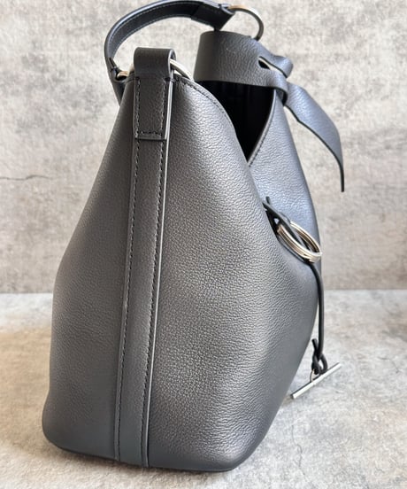 axis bucket bag E704