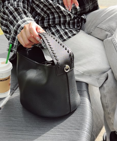 stitch handle bag D719