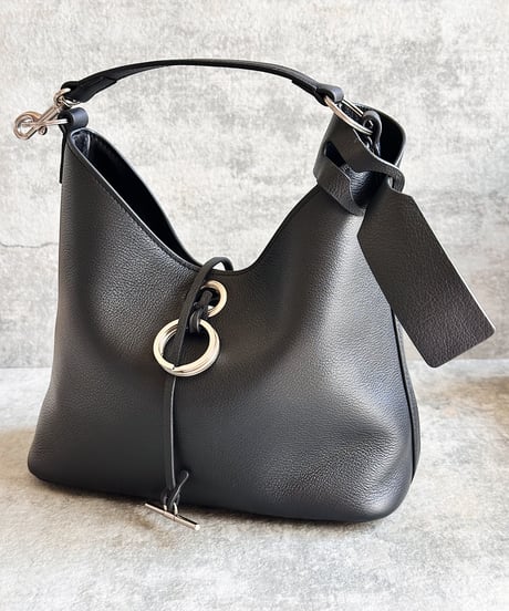 axis bucket bag E704