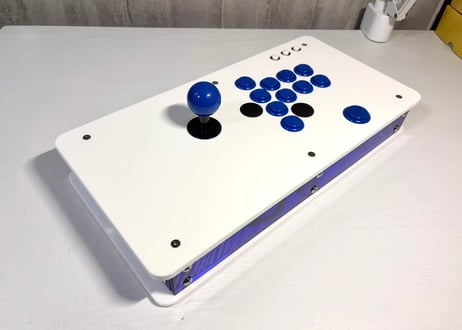 【当日～翌々日発送　夏季限定カラー　PC･PS5等対応アケコン/11ボタン仕様】AFG-コントローラーtype-alpha+　レバータイプ24φボタン