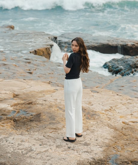 Draped easy pants【2027年4月上旬納期】