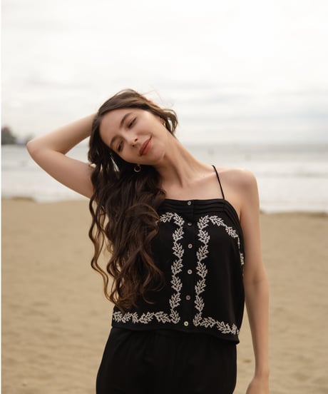 Embroidered camisole top【2027年4月上旬納期】