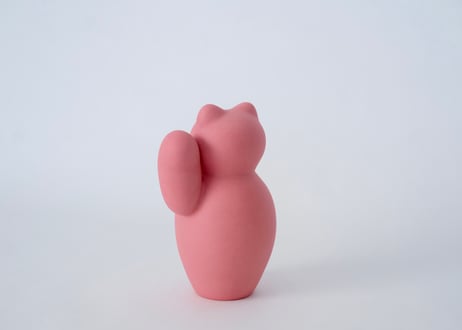 manekineko 赤/ 片手　菊池俊治