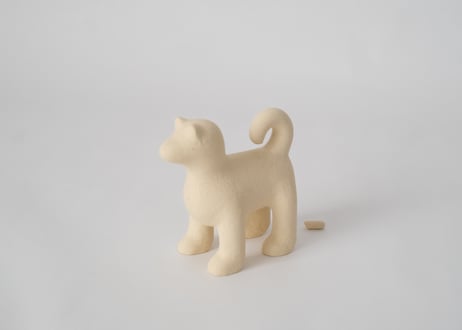 白い 遠くをみつめる犬(小)　菊池俊治