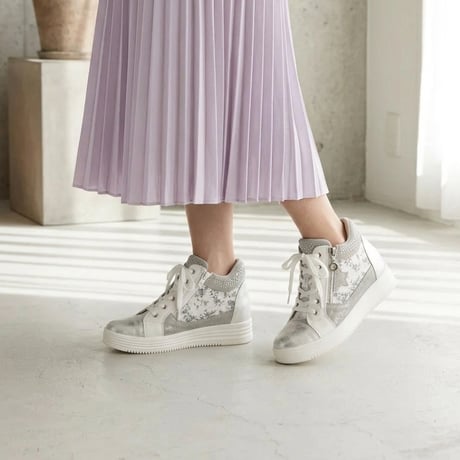 XJ7835 STAR INHEEL SNEAKER