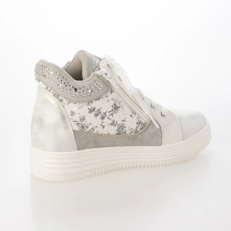 XJ7835 STAR INHEEL SNEAKER