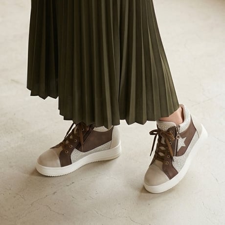 XJ7835 STAR INHEEL SNEAKER