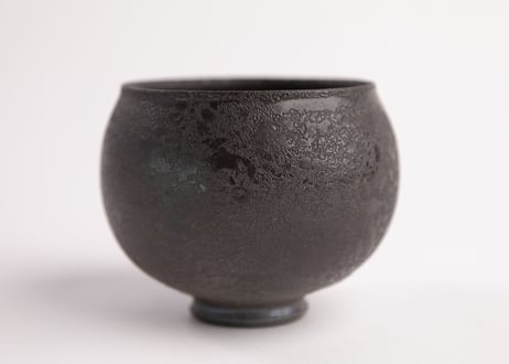 黒シボ旅茶盌　Black Pebbled-Textured Travel Matcha Bowl　R7-075