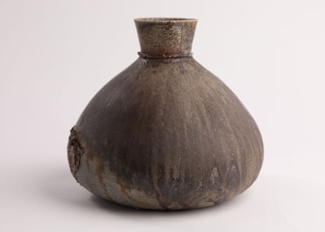 自然釉窯変花入　Kiln-Transformed Flower Vessel with Natural Ash Glaze　F7_56