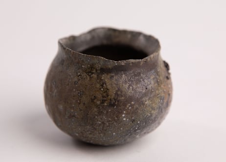 自然釉小壷　Small Jar with Natural Ash Glaze　F7_52