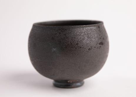 黒シボ旅茶盌　Black Pebbled-Textured Travel Matcha Bowl　R7-075