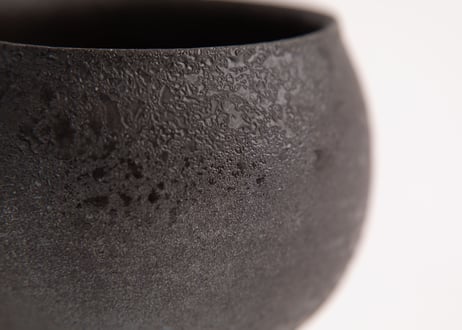 黒シボ旅茶盌　Black Pebbled-Textured Travel Matcha Bowl　R7-075