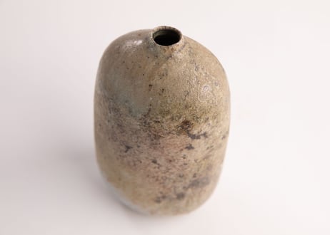 窯変扁花入　Flattened Kiln-Transformed Flower Vessel　F7_17