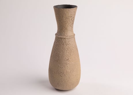 化粧燻花入　White Slip Smoke-Fired Flower Vase　R8-204