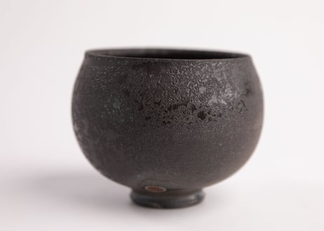 黒シボ旅茶盌　Black Pebbled-Textured Travel Matcha Bowl　R7-075