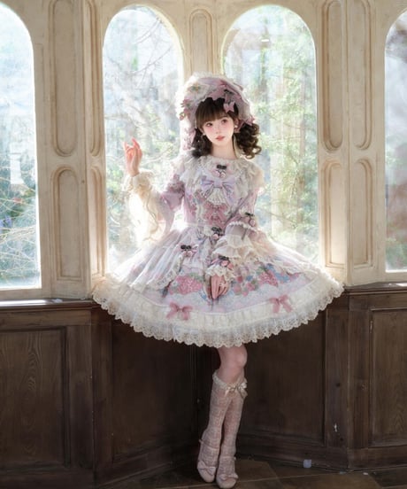 「Porcelain Strawberry」ドレス、ボンネット、他【11/13まで】ロリータ