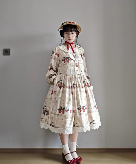 「Strawberry Album」苺刺繍襟ワンピース【9/19まで】ロリータ
