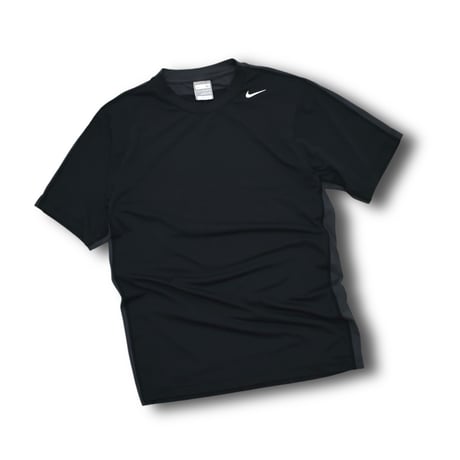 USED ”00’S NIKE” DRY FIT T-SHIRT