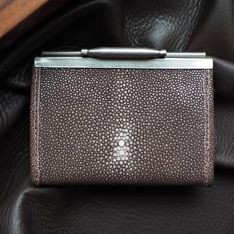 【Maison d' Artisan】メゾンドアルチザン Monnaie モネ ガルーシャ（ダークブラウン）