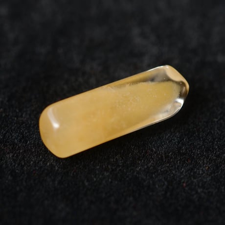 アンフィボールインクォーツ Amphibole in Quartz N037
