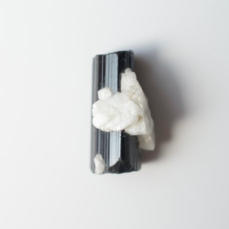 ブラックトルマリン Black Tourmaline N011