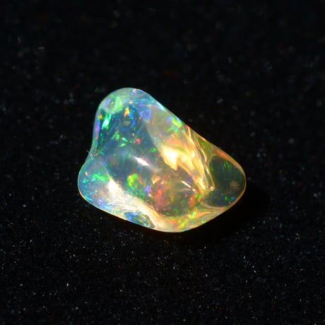 ファイヤーオパール Fire Opal 010