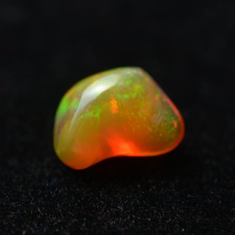 ファイヤーオパール Fire Opal 019