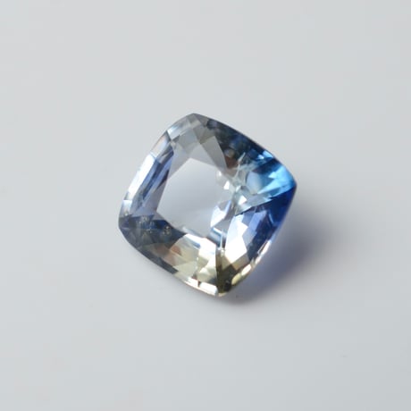 バイカラーサファイア Sapphire 003