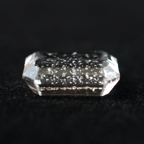 【自社研磨カット】ネガティブクリスタルインクォーツ Negative Crystal in Quartz 011