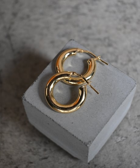 Italian Plating Gold Pierce -M