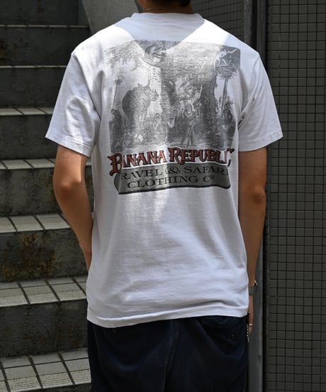 Banana Republic Pocket T-Shirt -7