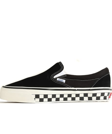 VANS PREMIUM LX Classic Slip-On 98 Chckrbrd Sidewall Black/Marshmallow
