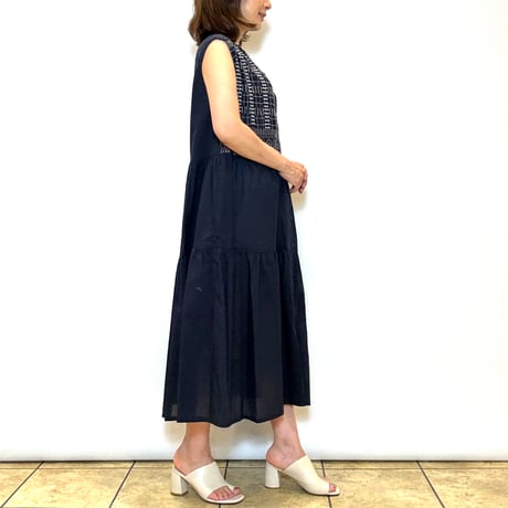 【couvee／クベ】幾何柄刺繍ティアードワンピース