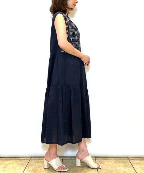 【couvee／クベ】幾何柄刺繍ティアードワンピース