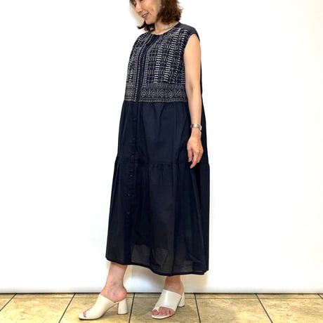 【couvee／クベ】幾何柄刺繍ティアードワンピース