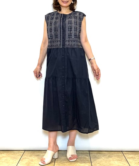 【couvee／クベ】幾何柄刺繍ティアードワンピース