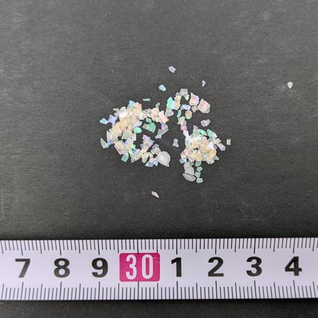 螺鈿箔　粉　中　約0.5グラム