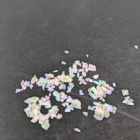 螺鈿箔　粉　中　約0.5グラム