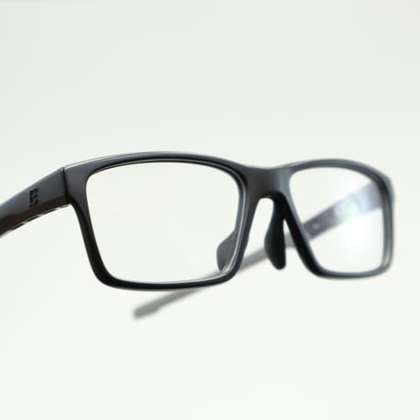 Invictus Eyewear / IE001-0103V Matte Black x Grey インビクタスアイウェア