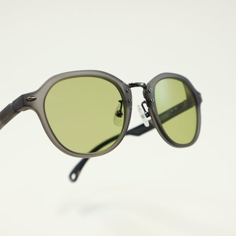 Zeque by ZEAL OPTICS (ゼクーバイジールオプティクス) Julia (ジュリア) / CHARCOAL / EASE GREEN / F2690