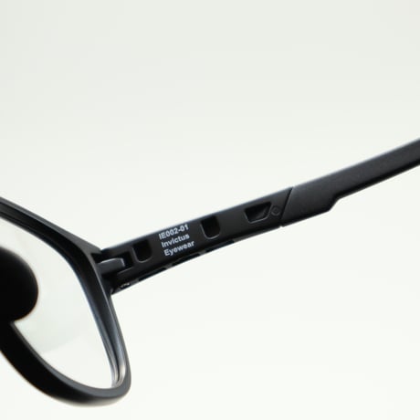 Invictus Eyewear / IE002-0101V Matte Black x Black インビクタスアイウェア