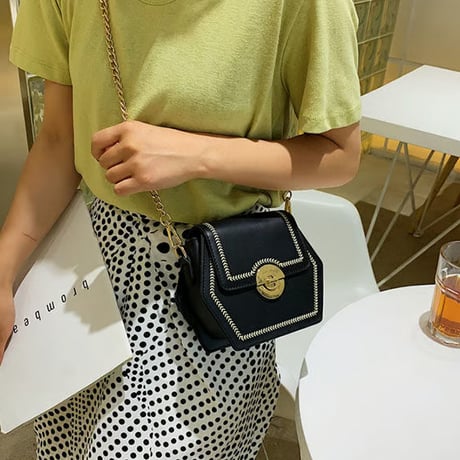 ファッション レザー ショルダーバッグ  010