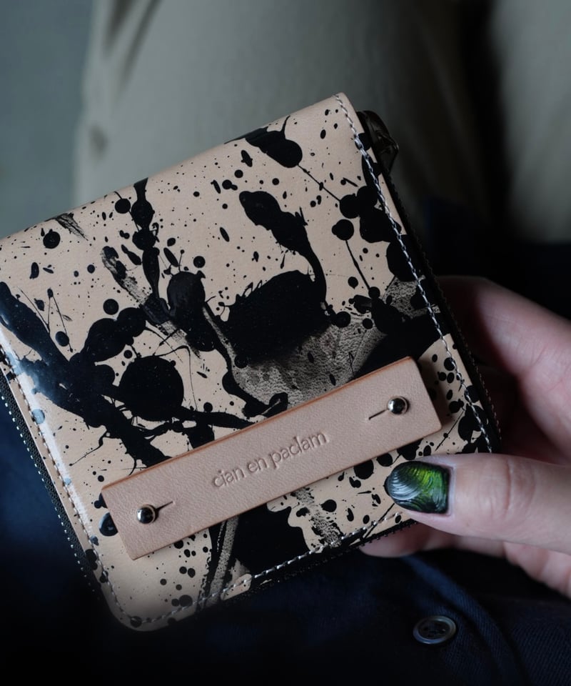 Round zip wallet➖DOODLE➖ | cian en paclam